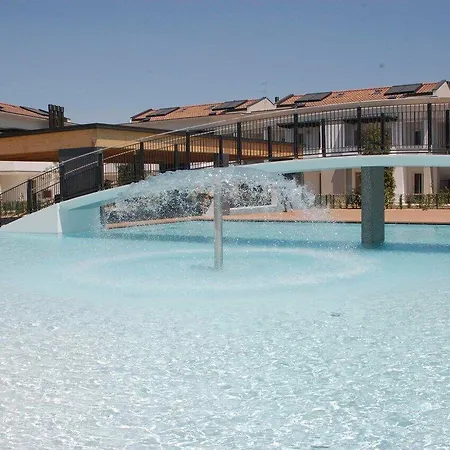 Warm With Swimming Pool In A Village * Bibione